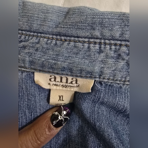 Blue Chambray Button Front Long Sleeve Button Up Shirt - Picture 5 of 9